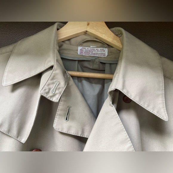 Trench coat - Picture 11 of 11